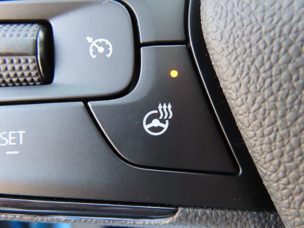 New 2026 Chevrolet Trax RS w/ Sunroof Package image 14