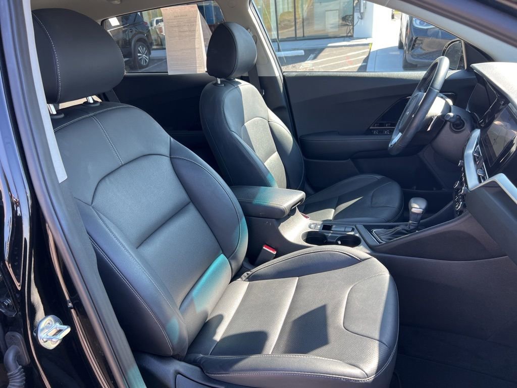 Used 2022 Kia Niro Touring Special Edition FWD image 24