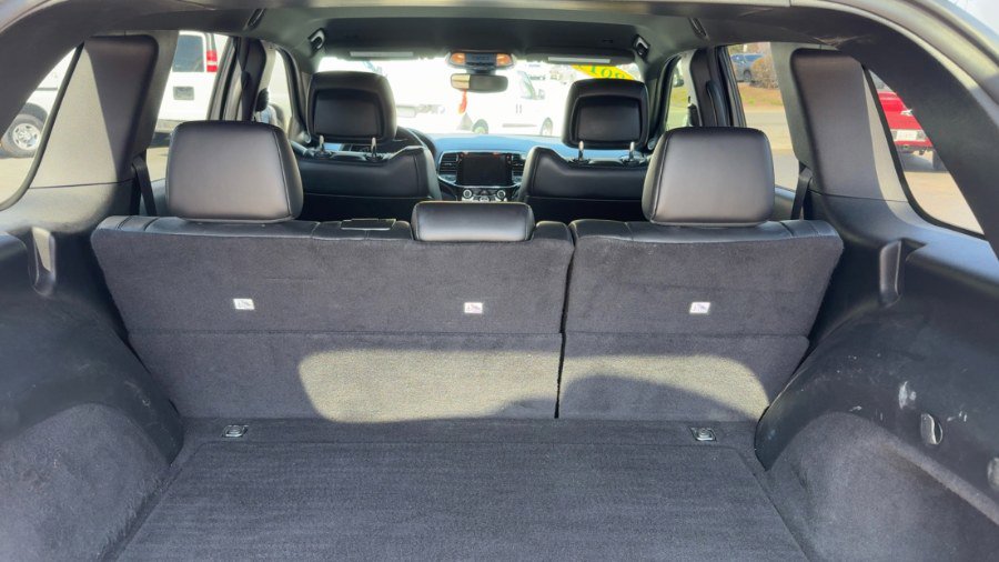 Used 2019 Jeep Grand Cherokee Altitude AWD/4WD image 12