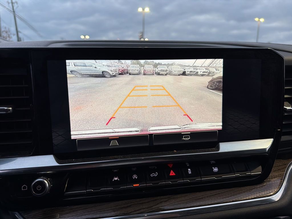 Used 2024 GMC Sierra 1500 Elevation image 17