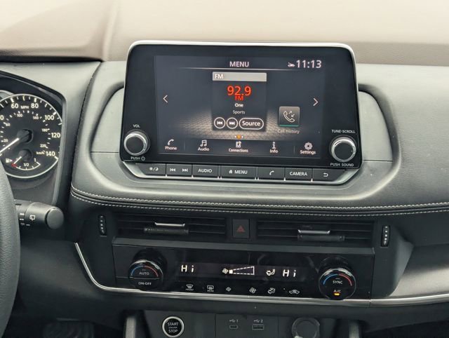 Used 2023 Nissan Rogue SV image 16