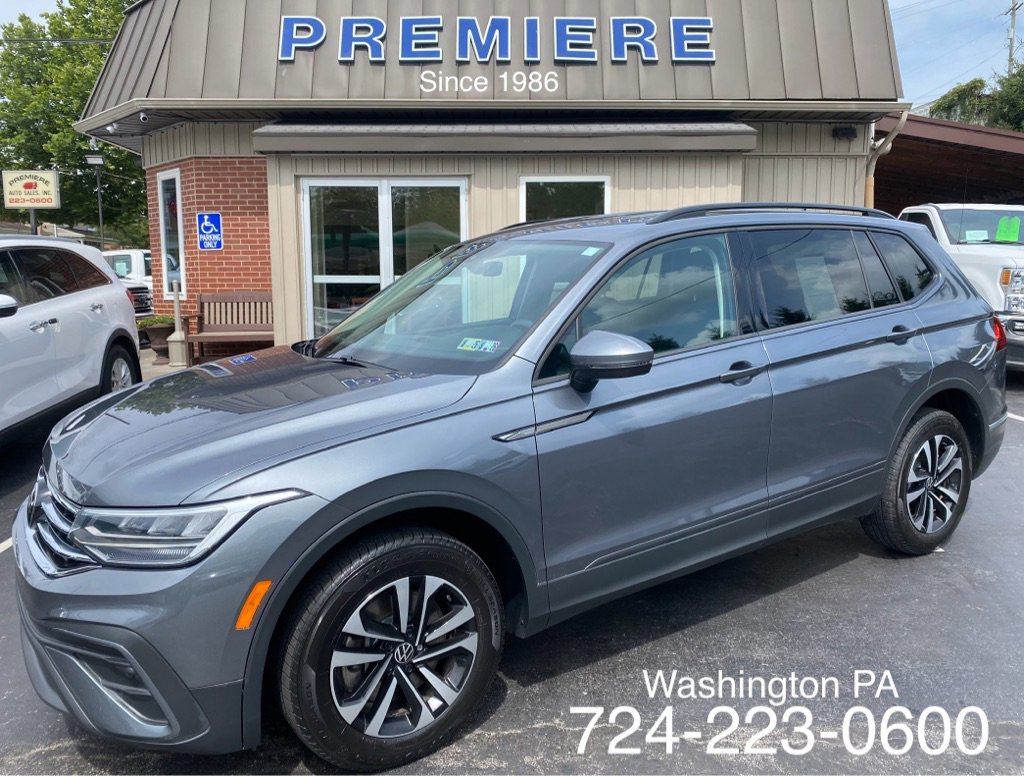 Used 2023 Volkswagen Tiguan S image 1
