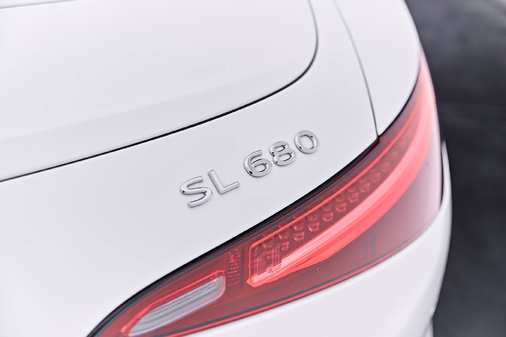 Used 2026 Mercedes-Benz Maybach SL 680 image 28