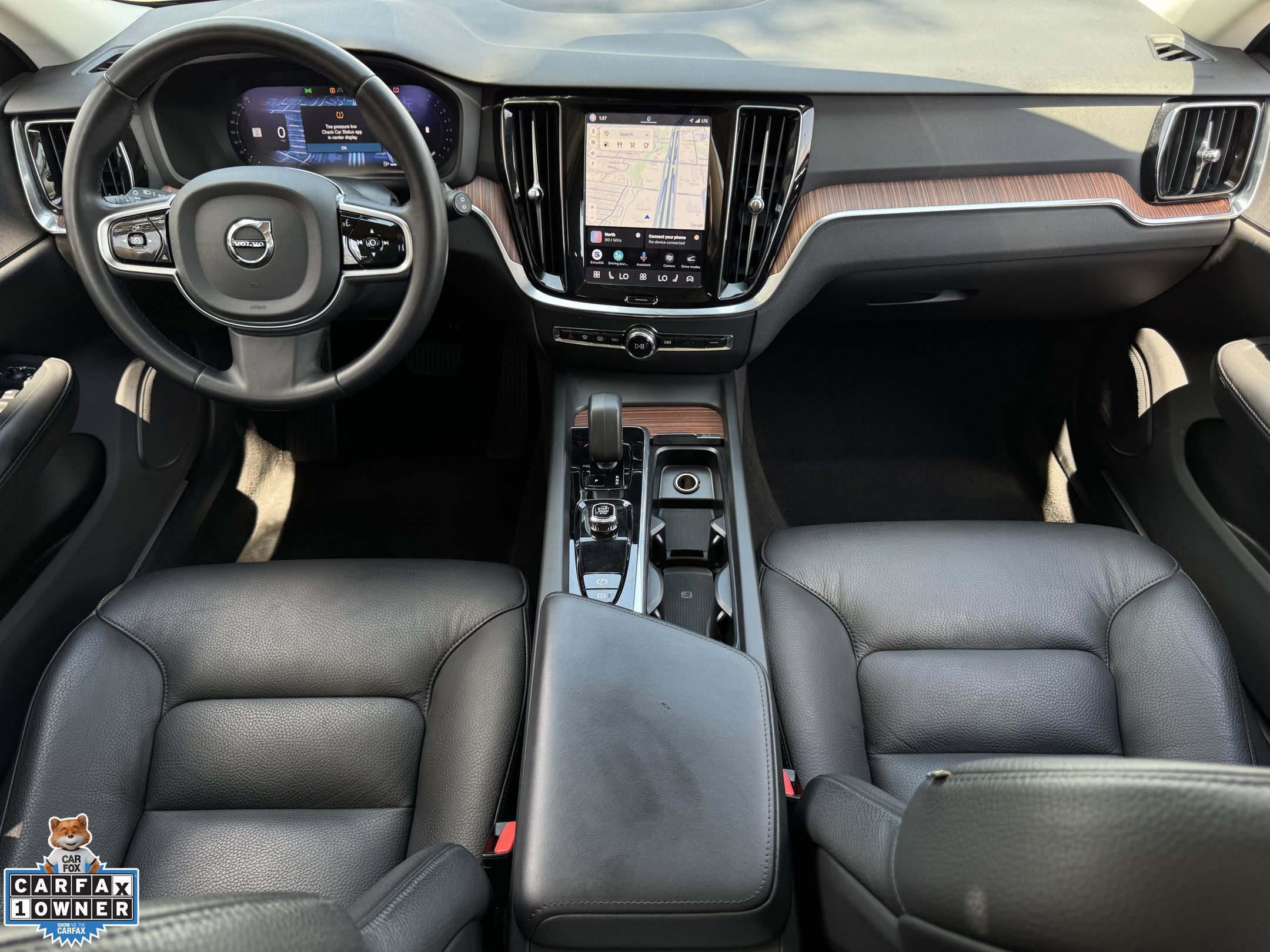 Used 2025 Volvo V60 B5 Cross Country Plus AWD/4WD image 9