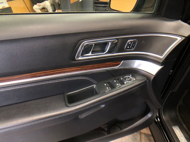 Certified 2018 Ford Explorer Limited w/ Equipment Group 301A AWD/4WD image 12