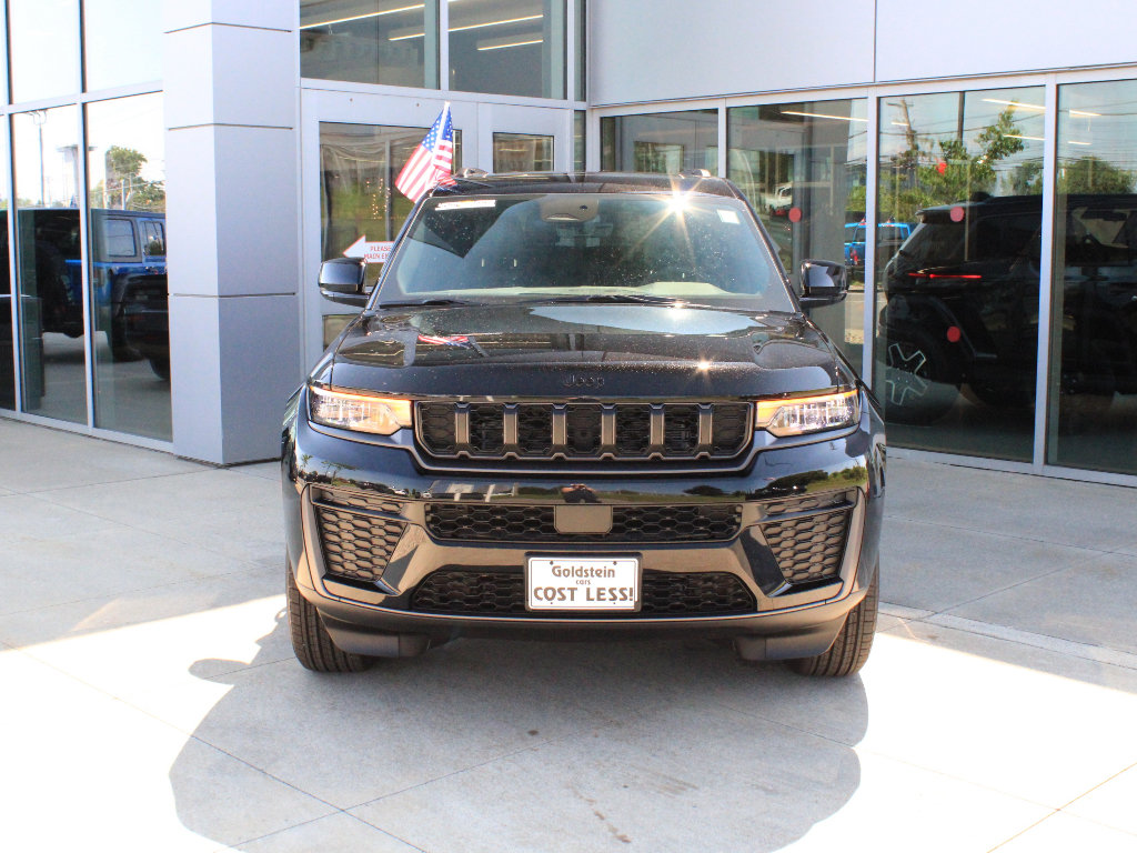 New 2026 Jeep Grand Cherokee L 4WD image 2