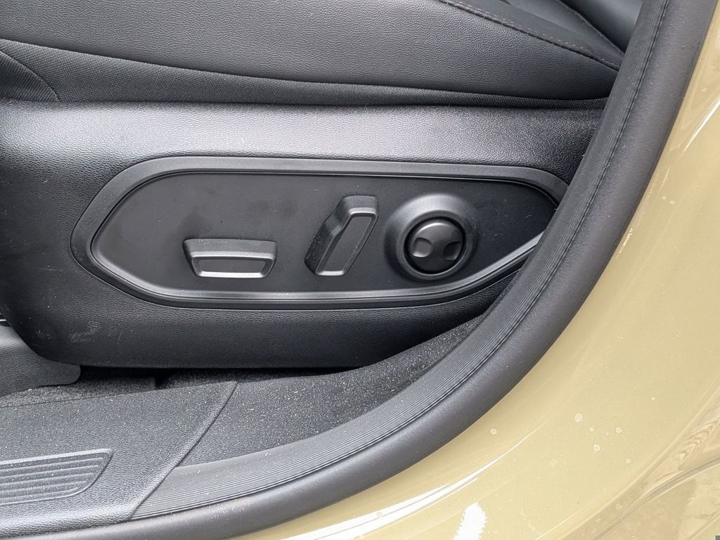 New 2026 Jeep Cherokee Limited image 21