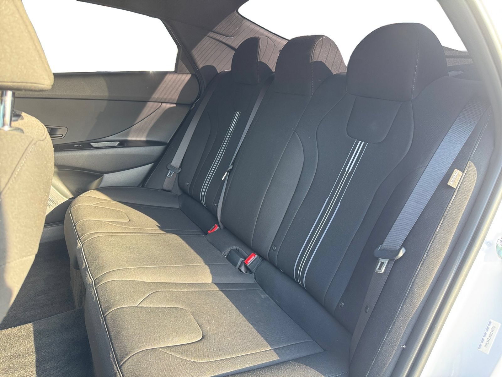 Used 2025 Hyundai Elantra SEL FWD image 12