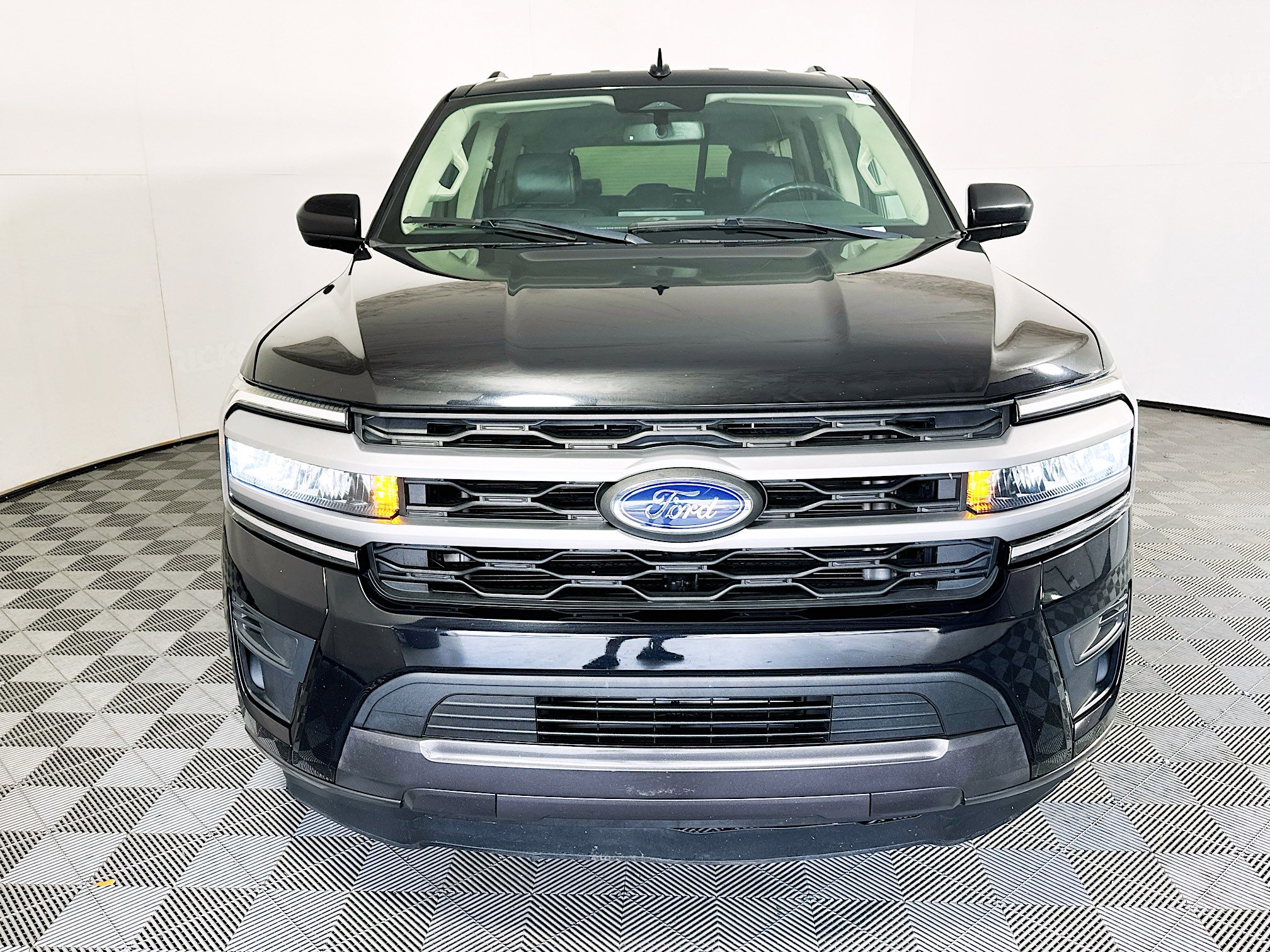Used 2023 Ford Expedition Max XLT RWD image 8
