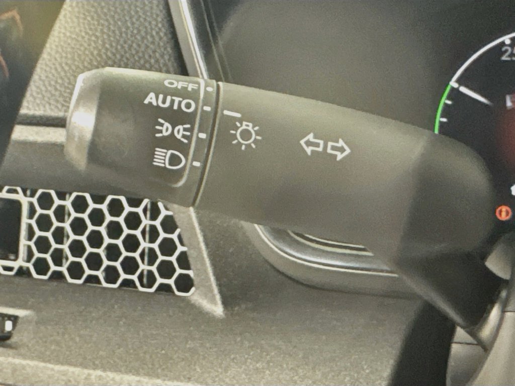 Used 2025 Honda CR-V Sport-L image 15