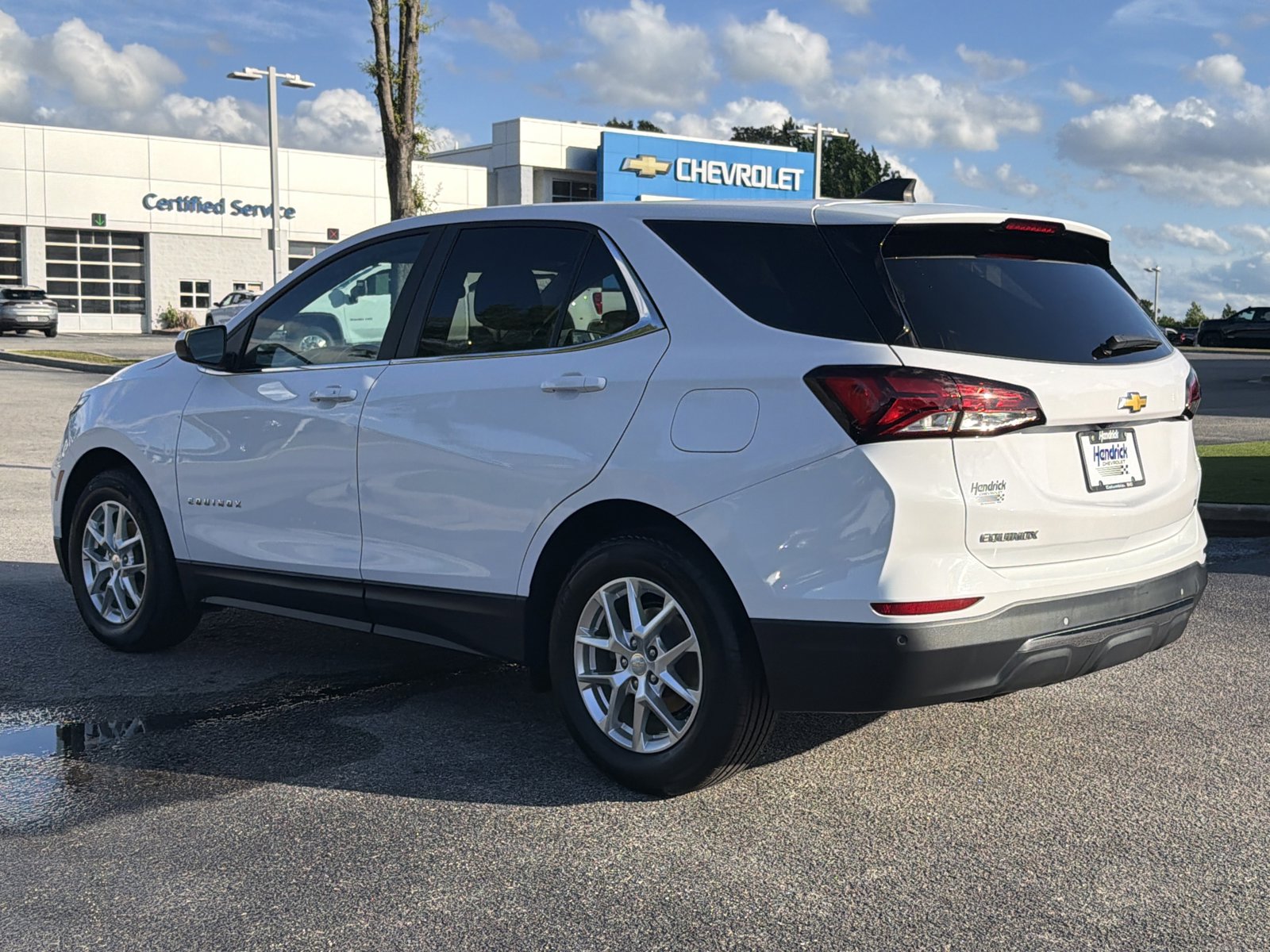 Used 2022 Chevrolet Equinox LT FWD image 10
