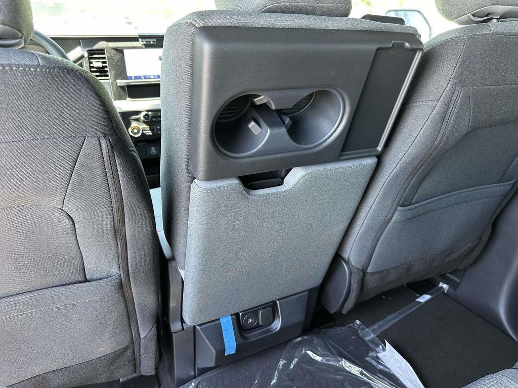 New 2026 Ford F250 XLT w/ FX4 Off-Road Package AWD/4WD image 12