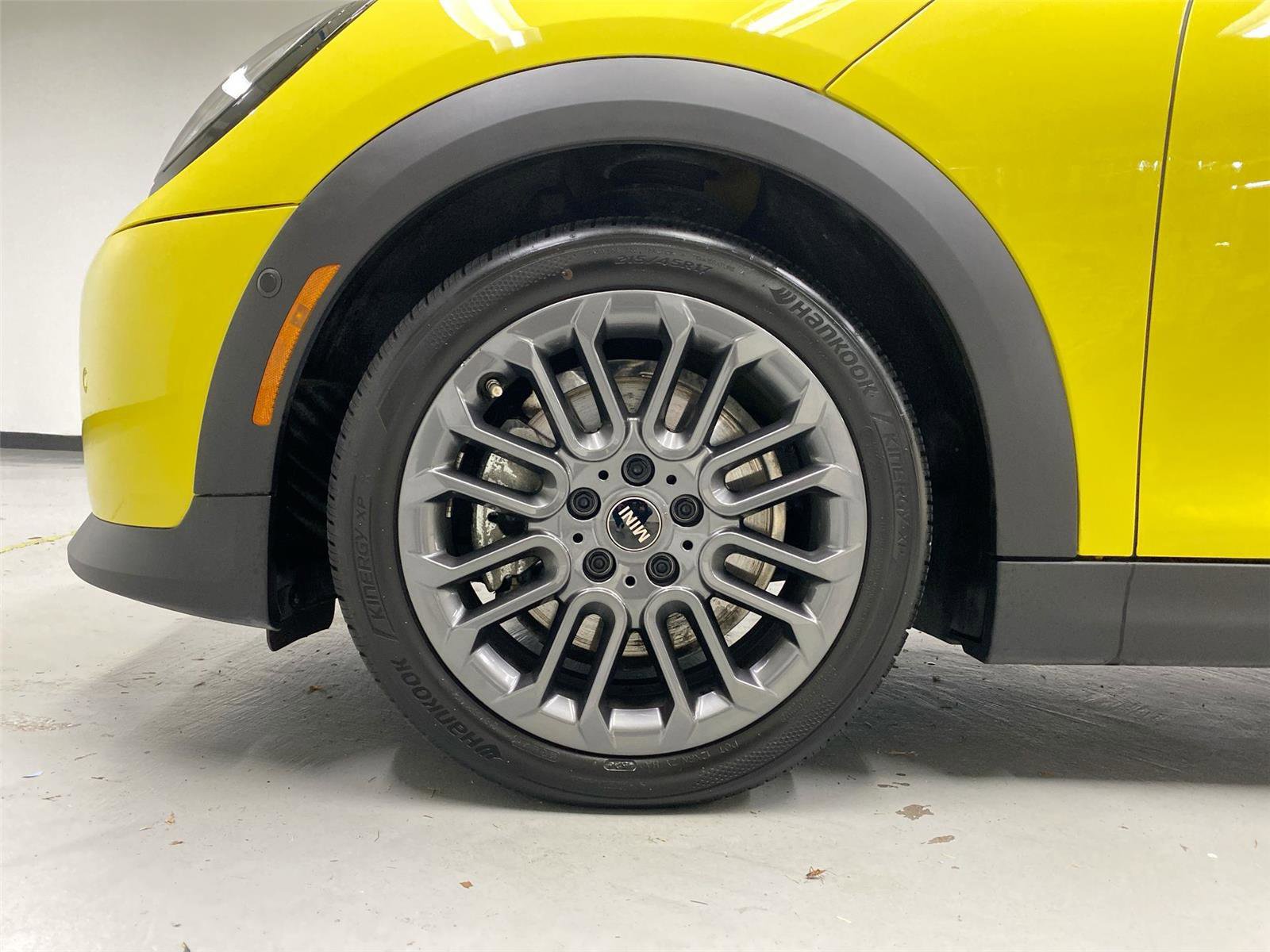 Certified 2025 MINI Cooper S image 23