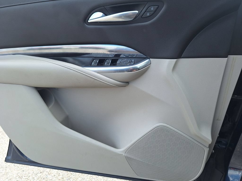 Used 2019 Cadillac XT4 Luxury FWD image 21