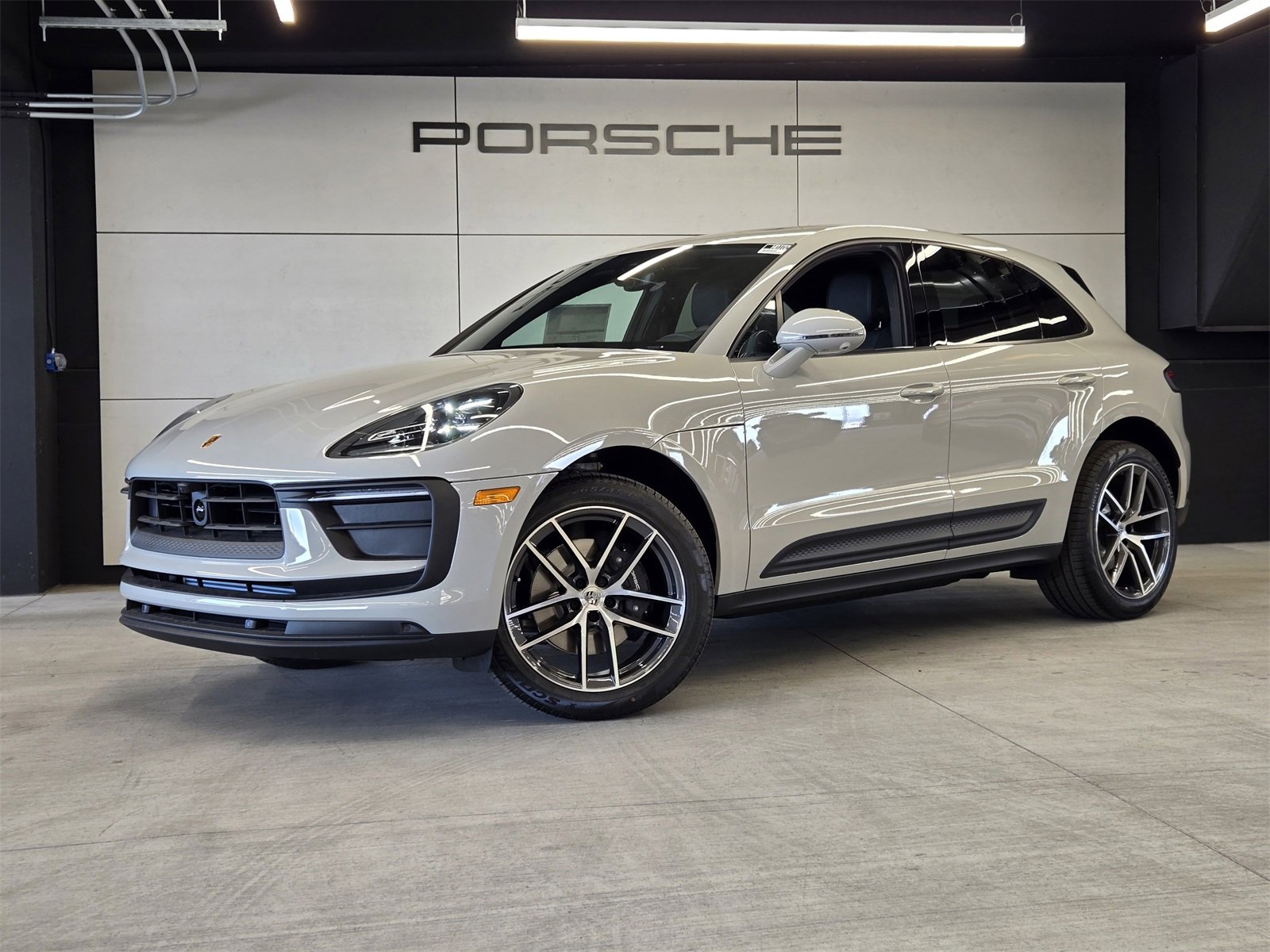 New 2025 Porsche Macan