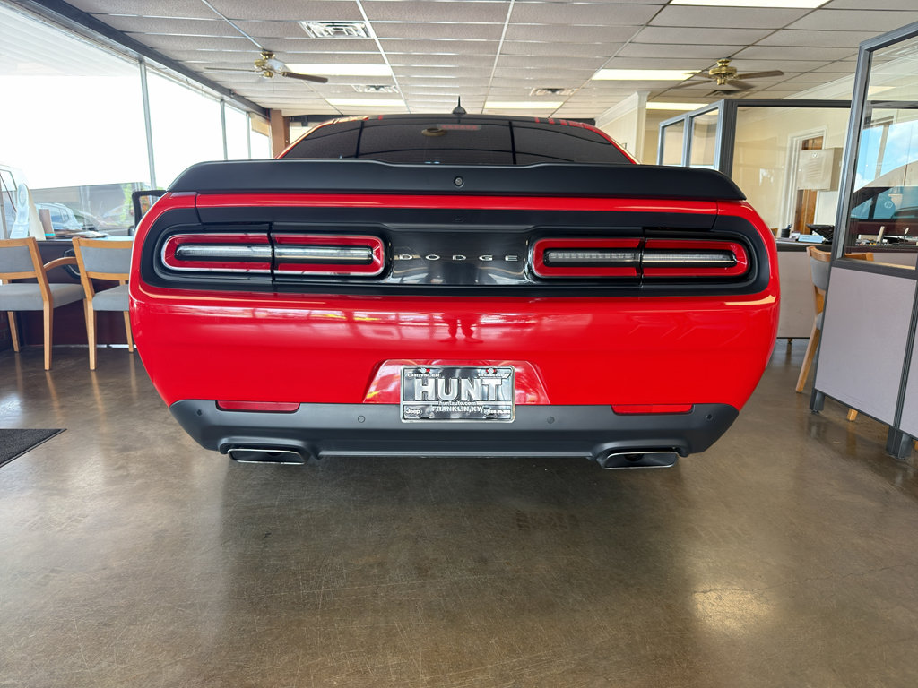 Used 2015 Dodge Challenger R/T Plus RWD image 5
