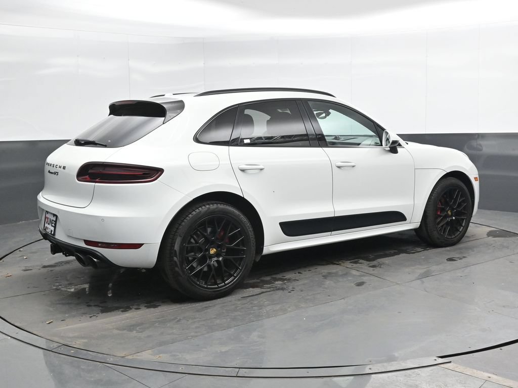 Used 2018 Porsche Macan GTS w/ Premium Package Plus AWD/4WD image 2