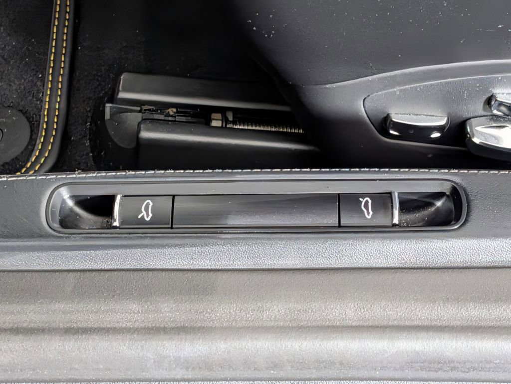 Used 2019 Porsche 911 Turbo S image 27