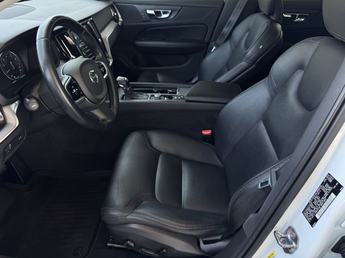 Used 2020 Volvo V60 T5 Cross Country w/ Protection Package Premier AWD/4WD image 13
