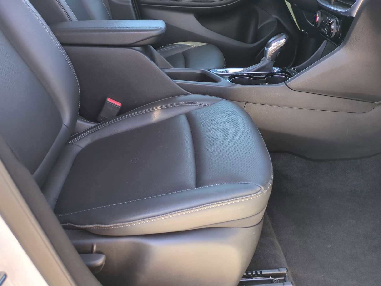 Used 2024 Buick Encore GX Sport Touring image 26