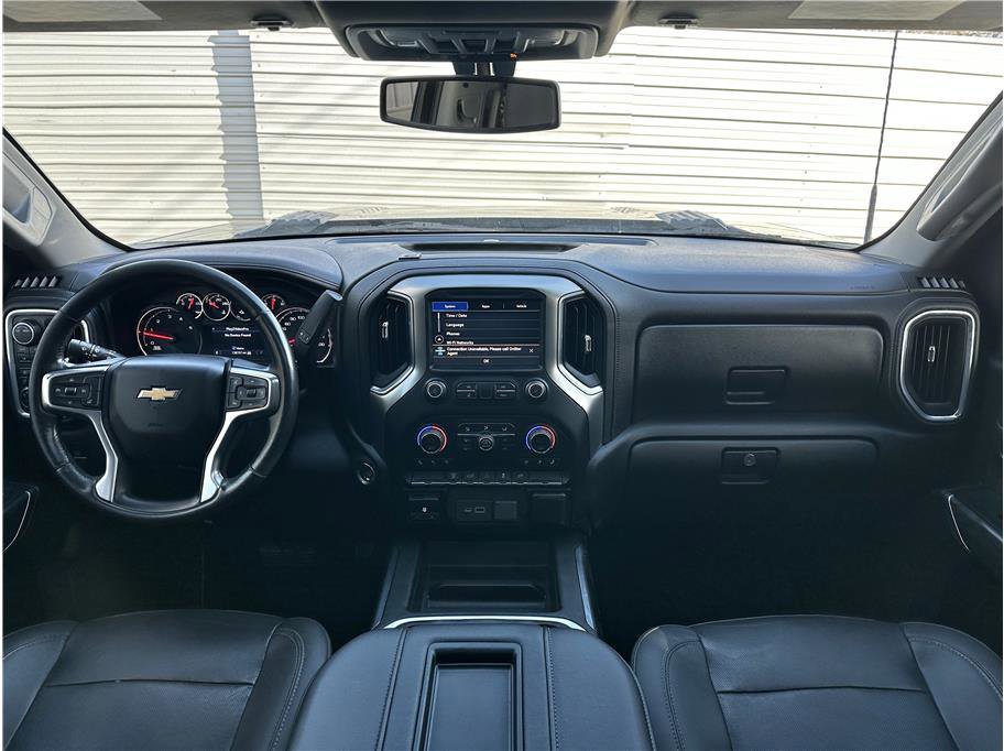 Used 2021 Chevrolet Silverado 3500 LTZ w/ LTZ Convenience Package image 18