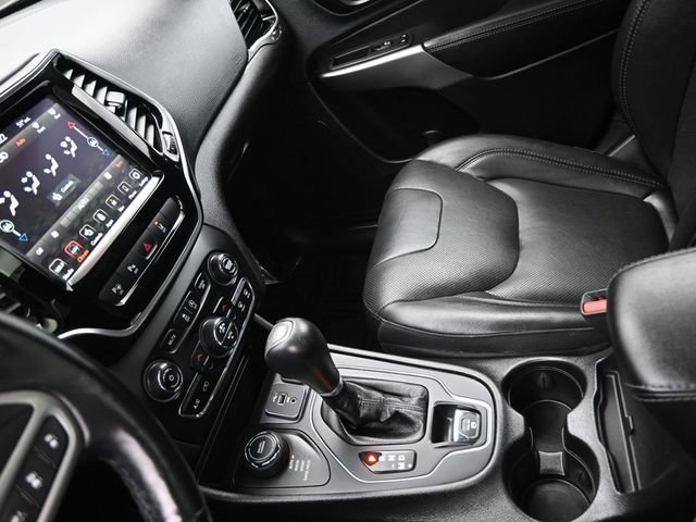 Used 2021 Jeep Cherokee High Altitude AWD/4WD image 21
