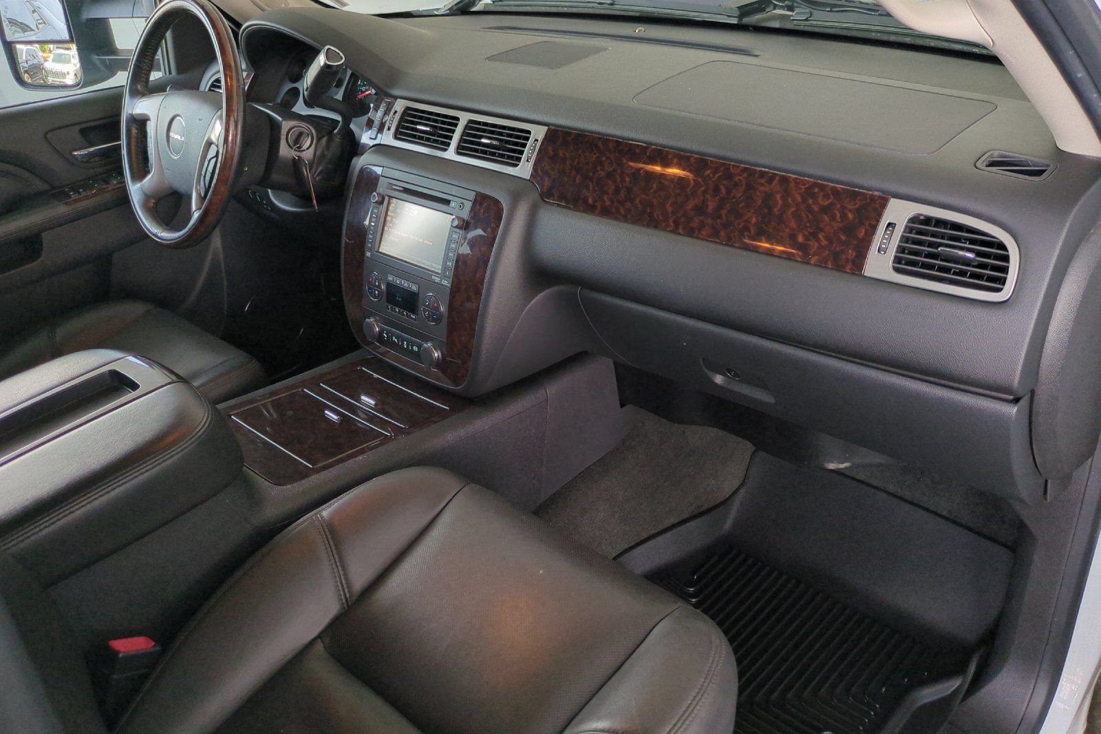 Used 2014 GMC Sierra 2500 Denali AWD/4WD image 18