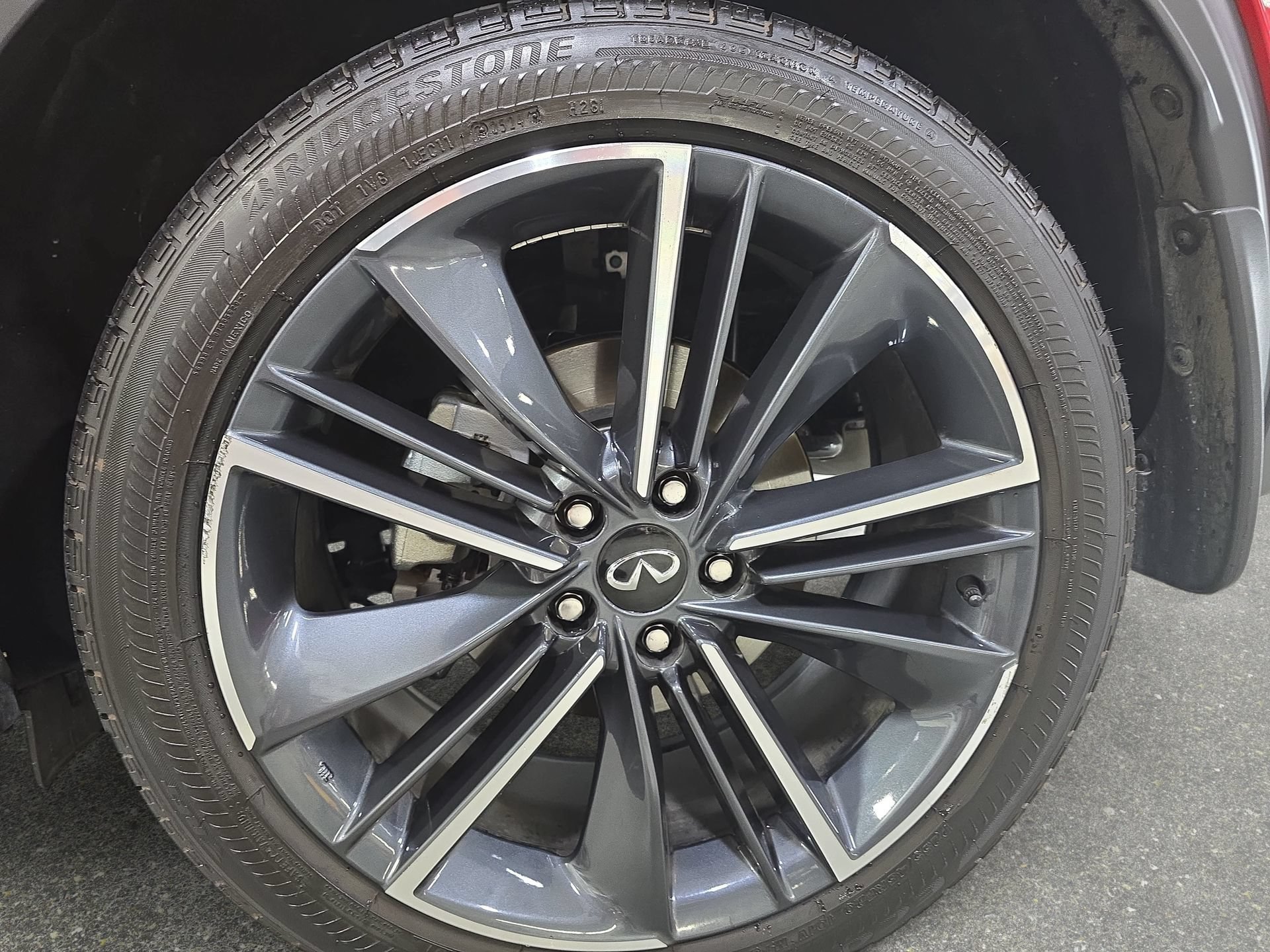Used 2025 INFINITI QX55 Essential AWD/4WD image 32