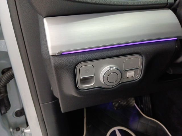 Used 2024 Mercedes-Benz GLE 350 4MATIC w/ AMG Line Exterior image 37