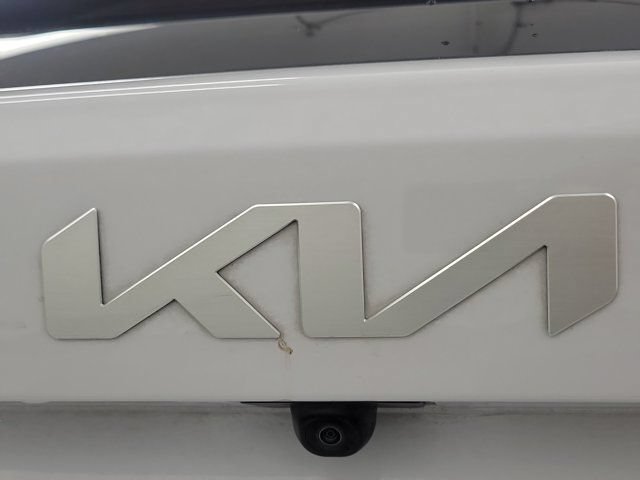 Certified 2023 Kia Sorento S FWD image 8