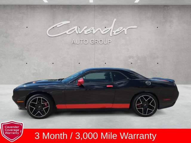 Used 2020 Dodge Challenger SXT RWD image 13