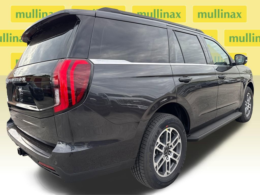 New 2026 Ford Expedition Active RWD image 15