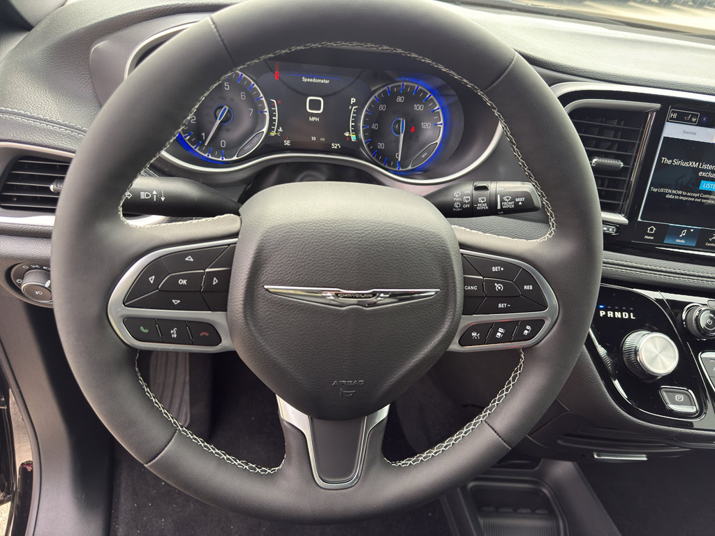 New 2026 Chrysler Pacifica Select FWD image 15