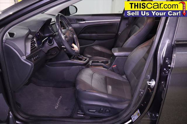 Used 2020 Hyundai Elantra Limited w/ Cargo Package (C1) FWD image 23