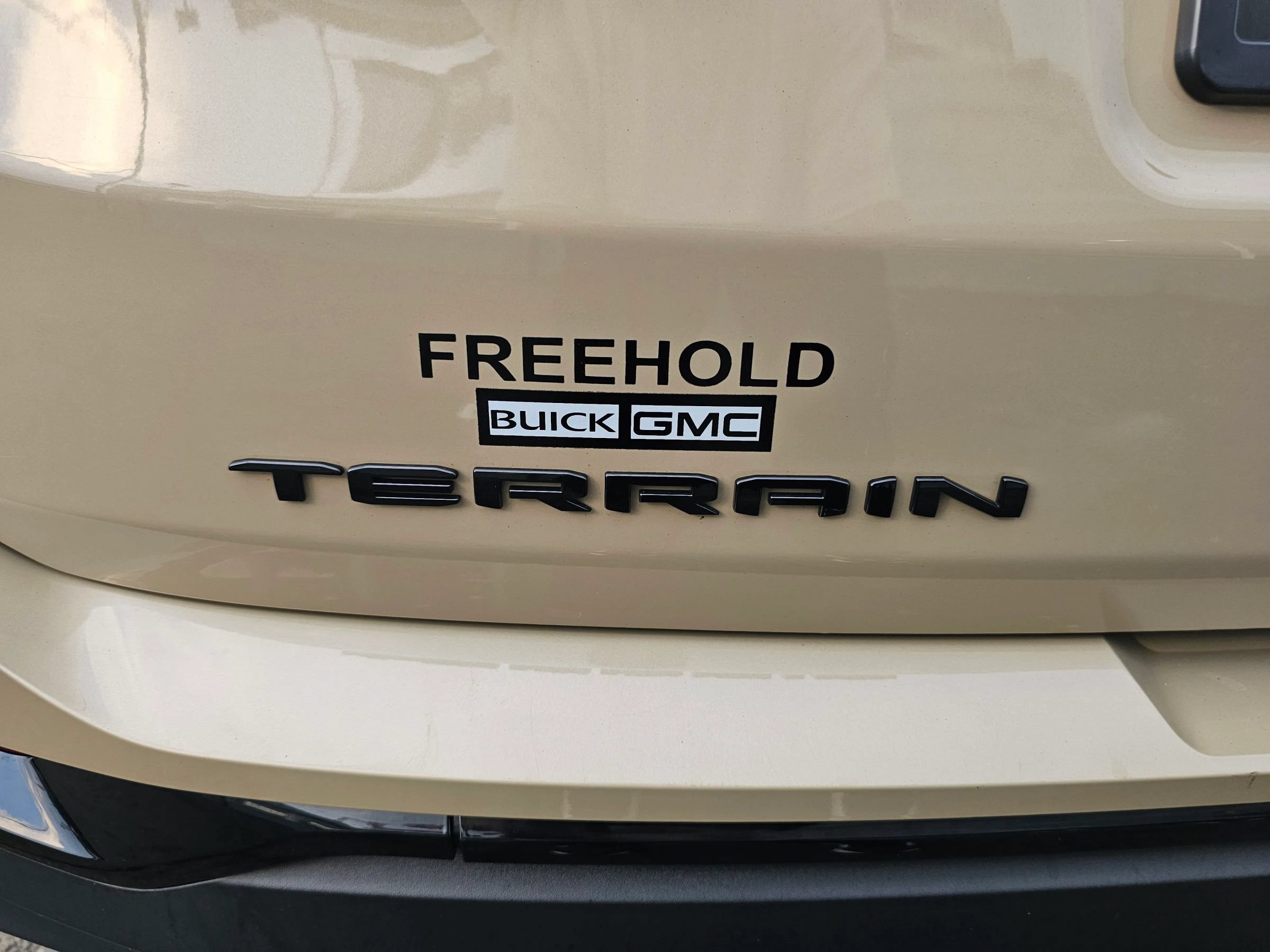 Used 2023 GMC Terrain SLT w/ Elevation Edition FWD image 34