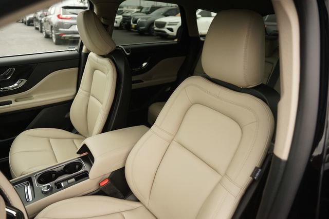 Used 2026 Lincoln Corsair Premiere AWD/4WD image 10