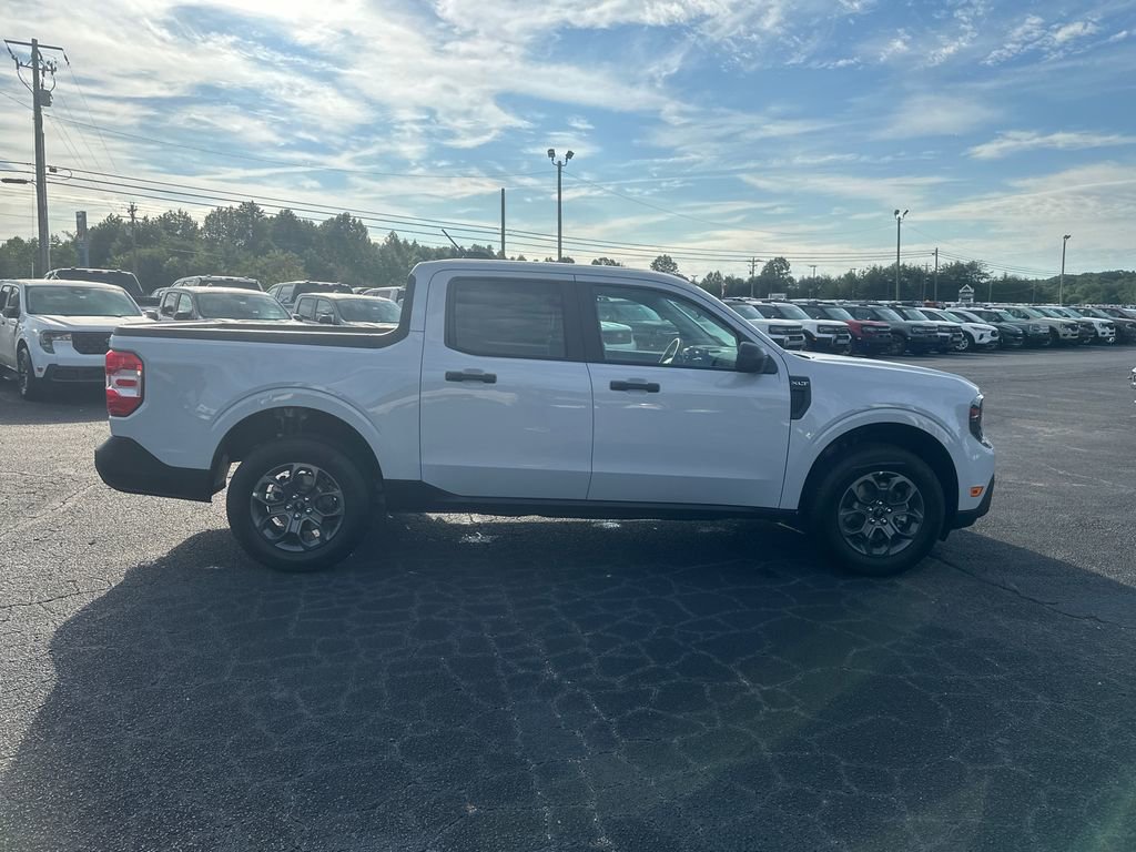 New 2025 Ford Maverick XLT FWD image 4