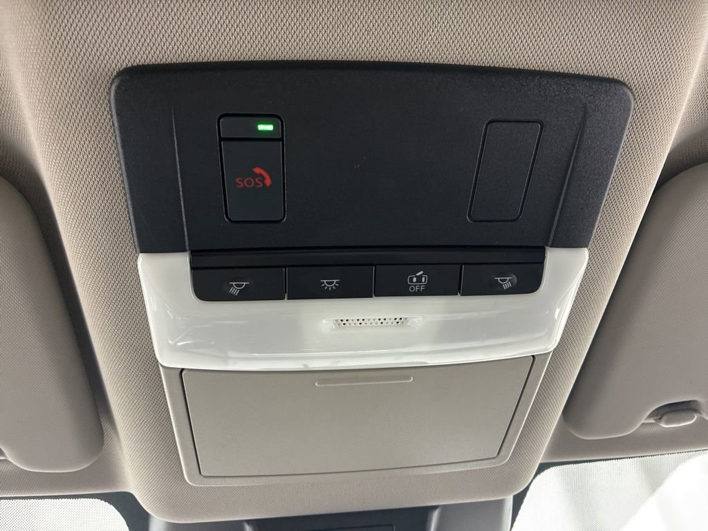 Used 2023 Nissan Rogue SV image 19