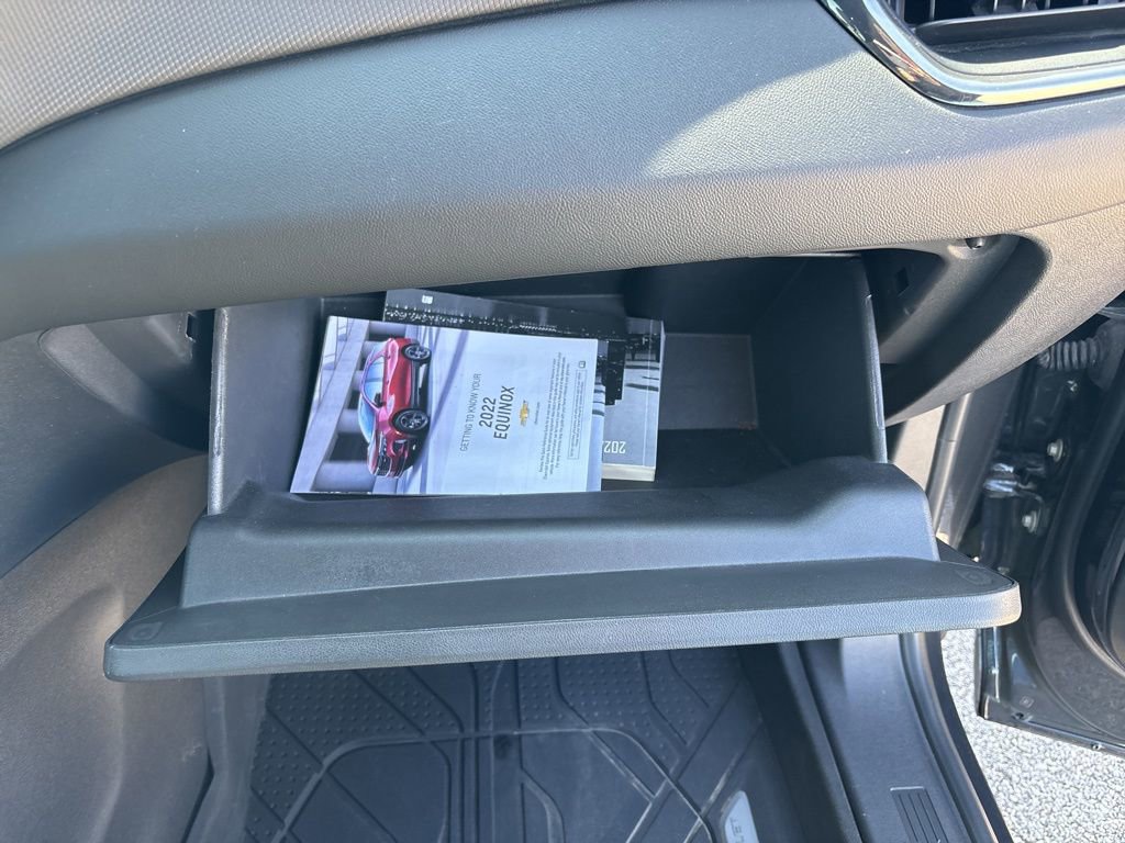 Used 2022 Chevrolet Equinox RS w/ LPO, Floor Liner Package AWD/4WD image 20