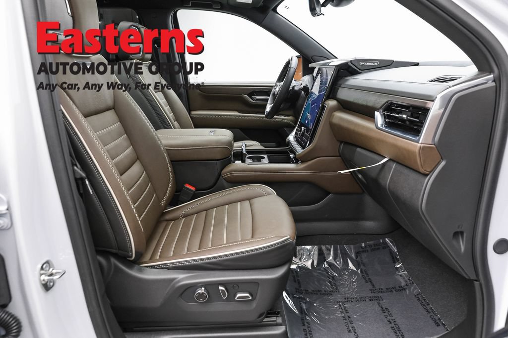 Used 2026 GMC Yukon XL Denali Ultimate AWD/4WD image 28