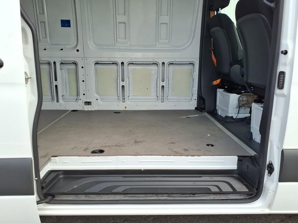 Used 2023 Mercedes-Benz Sprinter 2500 image 12