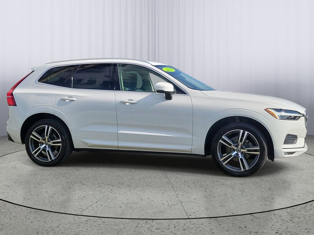 Used 2021 Volvo XC60 T5 Momentum w/ Protection Package Premier image 2