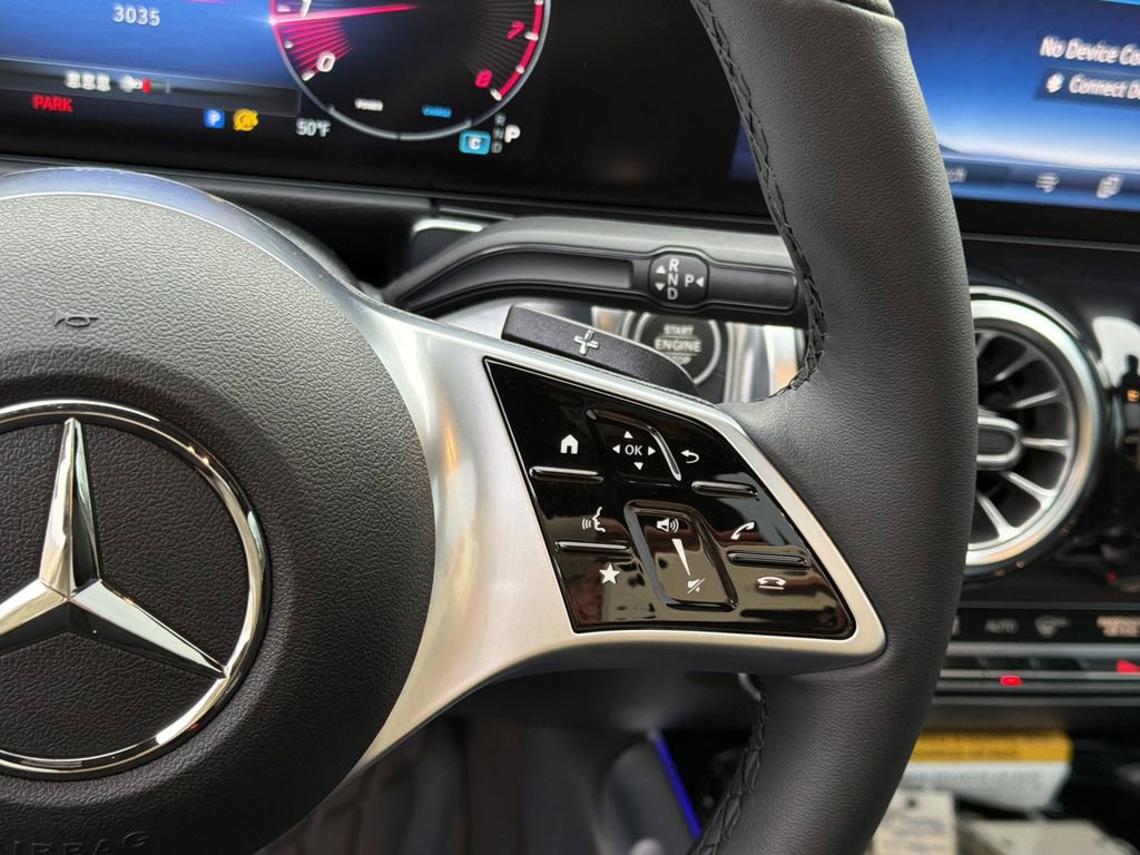 Certified 2026 Mercedes-Benz GLB 250 4MATIC image 32