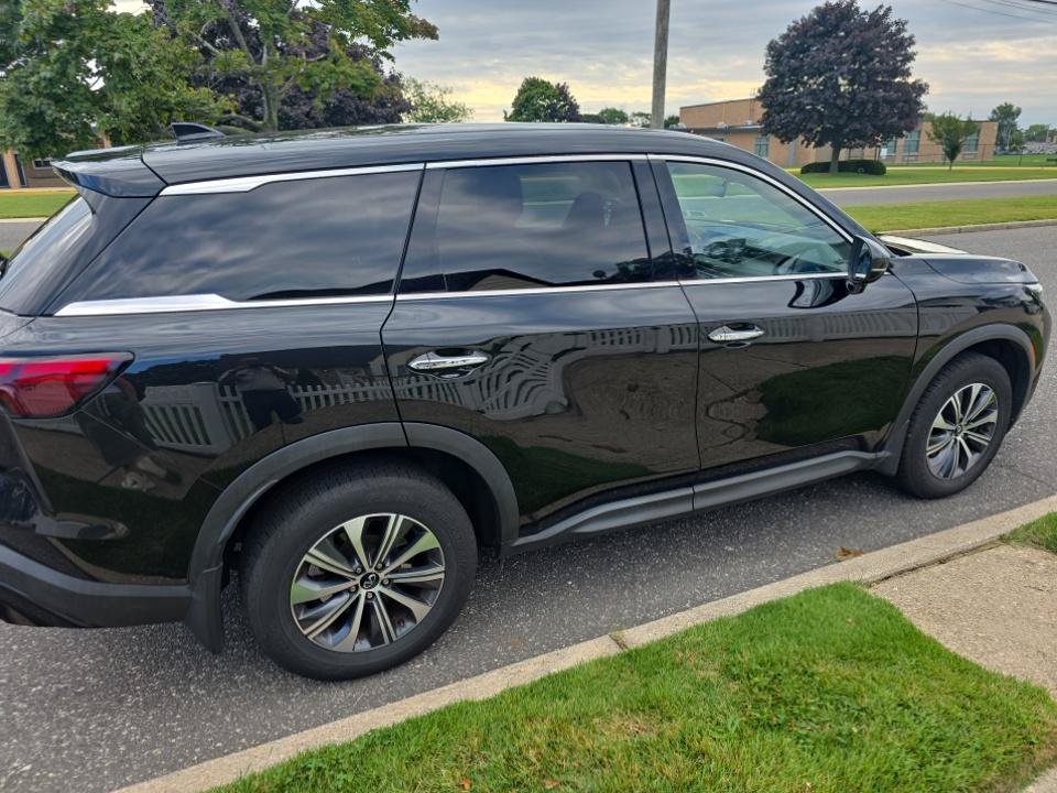 Used 2024 INFINITI QX60 Pure AWD/4WD image 2