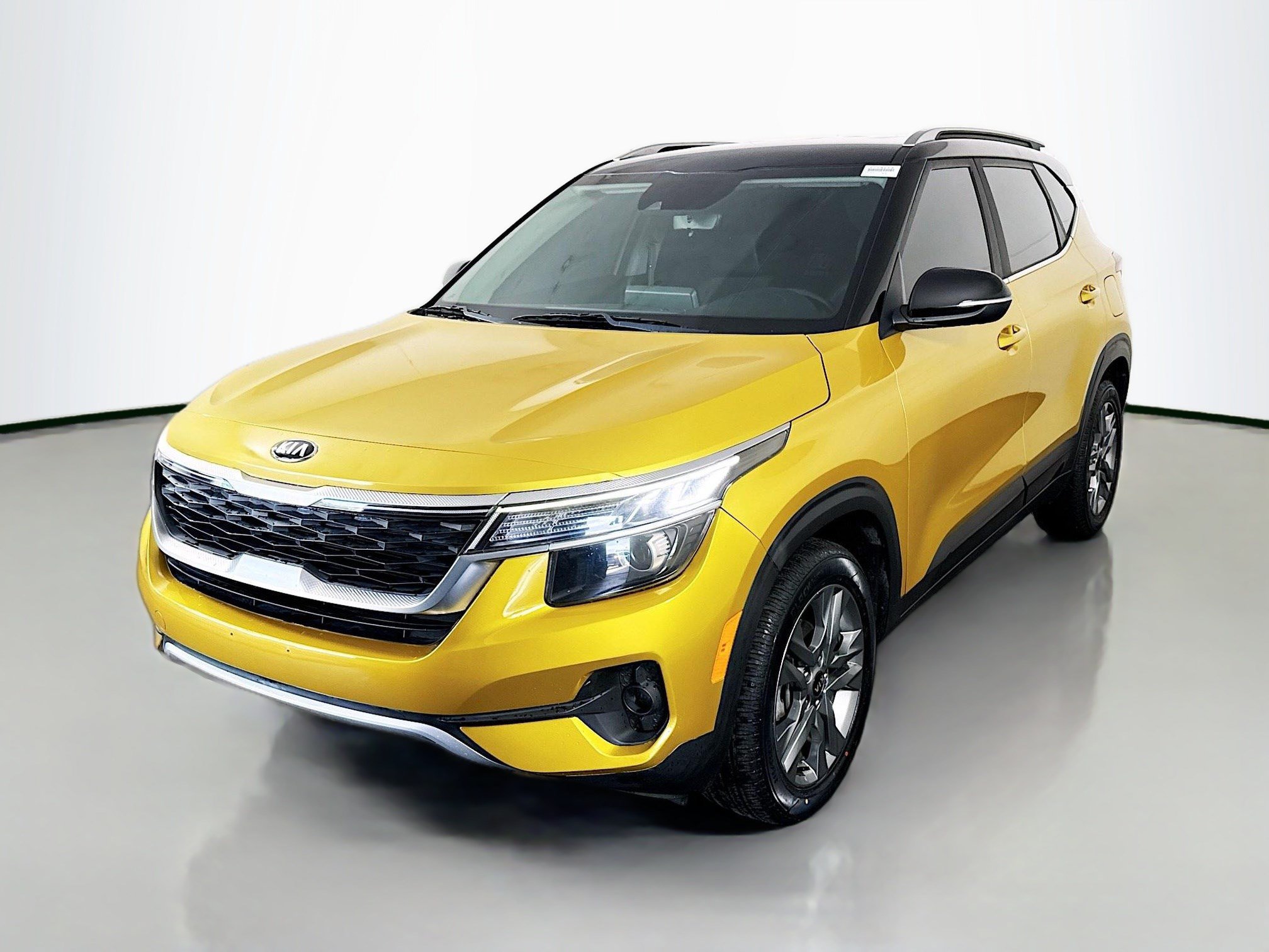 Used 2021 Kia Seltos S FWD image 4