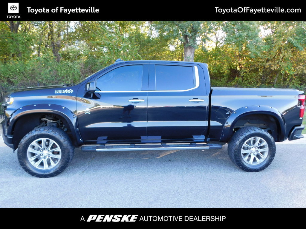 Used 2020 Chevrolet Silverado 1500 High Country w/ Technology Package AWD/4WD image 9