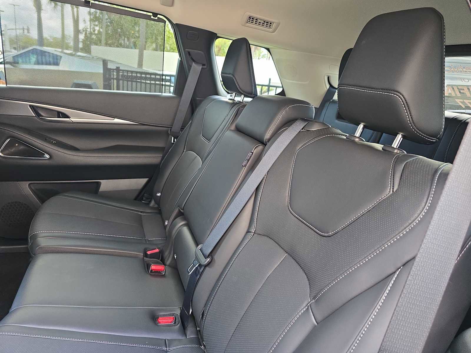 Certified 2026 INFINITI QX60 Luxe w/ Cargo Package image 13