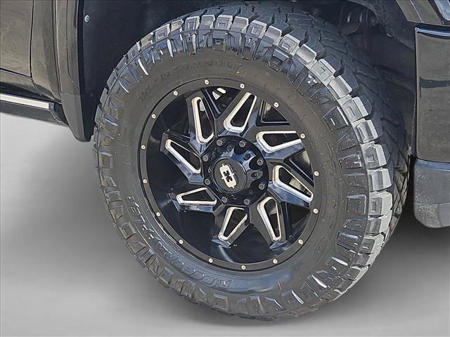 Used 2023 GMC Sierra 3500 Denali w/ Denali Ultimate Package AWD/4WD image 25