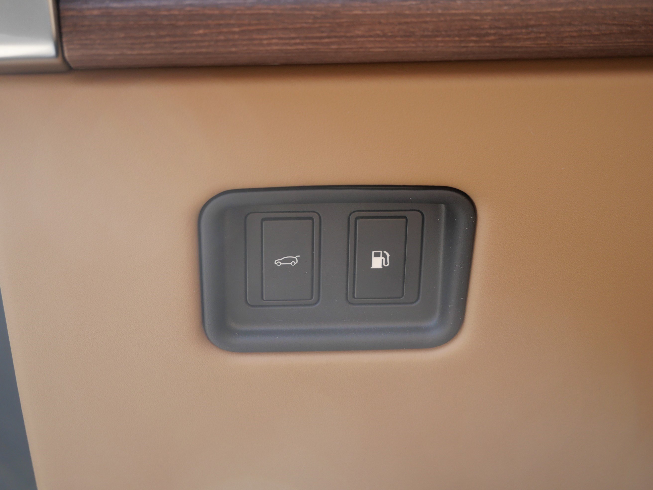 Certified 2025 Land Rover Range Rover Autobiography image 20