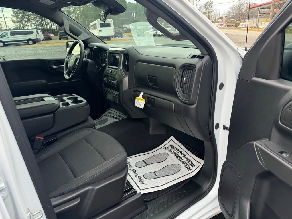 Used 2025 Chevrolet Silverado 1500 Custom w/ Turbomax Blackout Package image 14